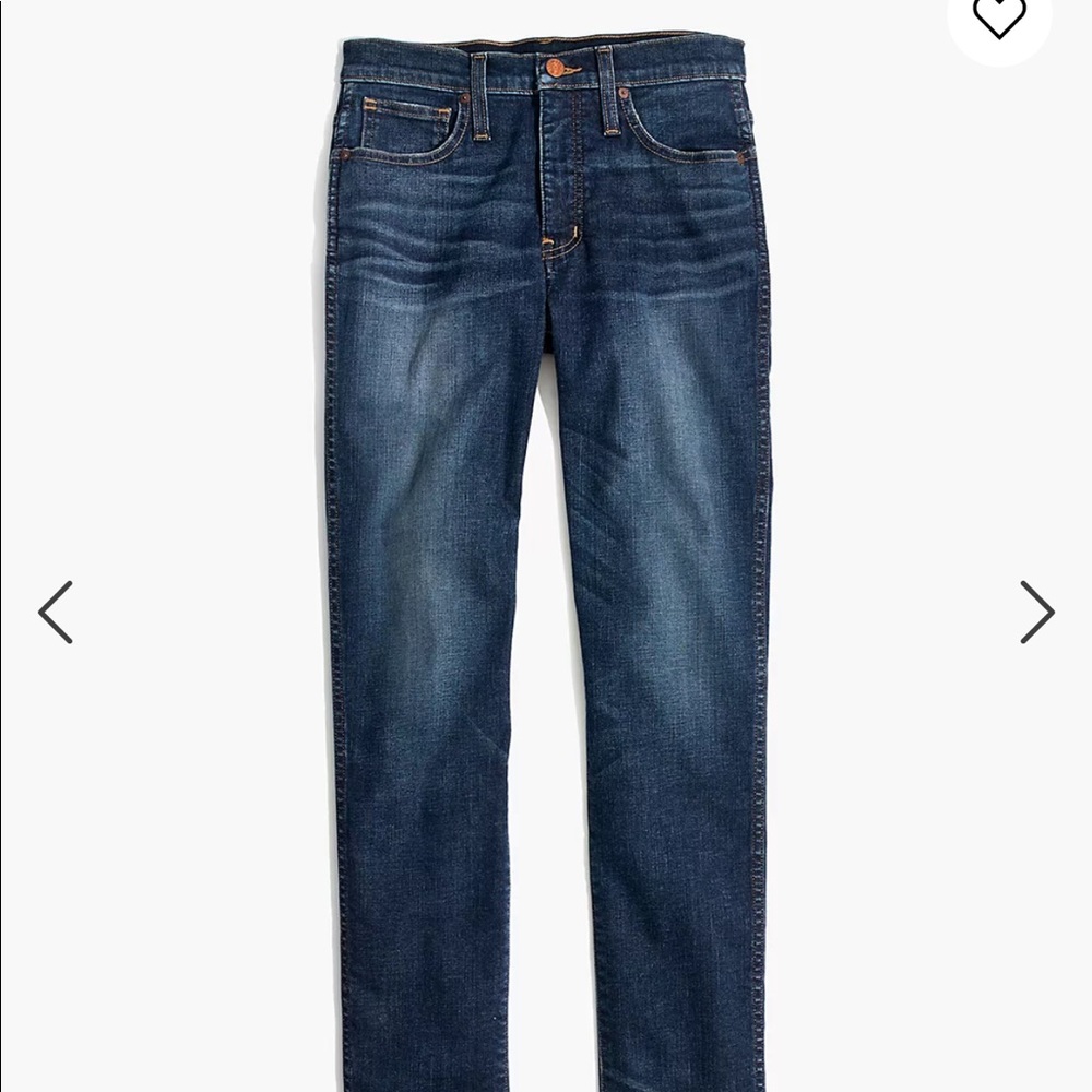 Madewell slim straight jeans in size 28!